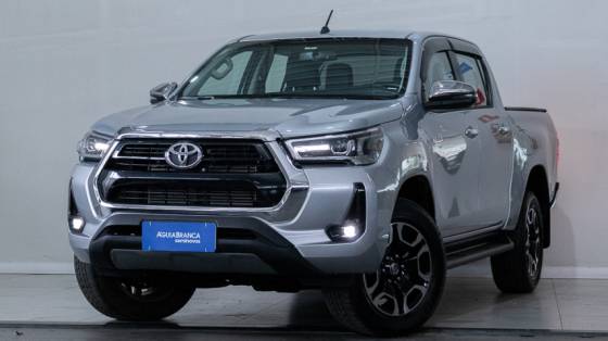 TOYOTA HILUX 2.8 D-4D TURBO DIESEL CD SRV 4X4 AUTOMÁTICO